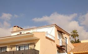 Top Floor Apartment Close To Beach